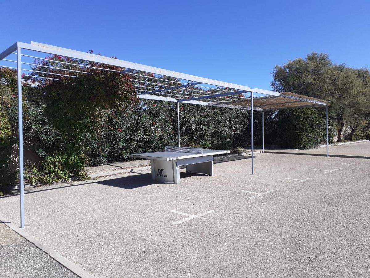 Apartmán Sous Le Soleil Des Alpilles Mouries Exteriér fotografie