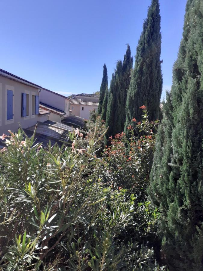 Apartmán Sous Le Soleil Des Alpilles Mouries Exteriér fotografie