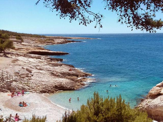 Apartmán Sous Le Soleil Des Alpilles Mouries Exteriér fotografie